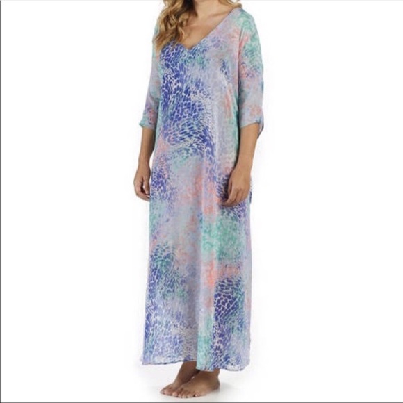 Maternity swim cover up - Picture 1 of 3